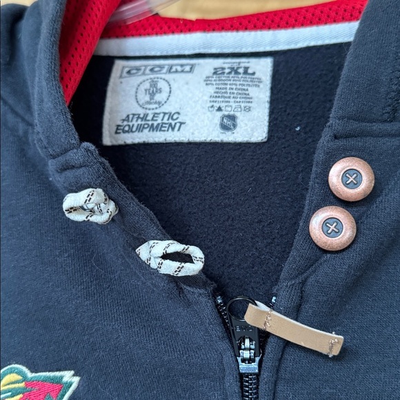 CCM Black Minnesota Wild hockey full zip up Hoodie women’s 2XL fits like L to XL - Picture 3 of 8